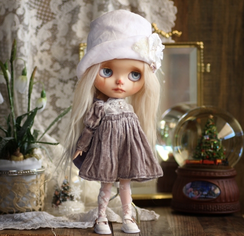 Picture of Jours de Fete - Festive Fawn - OOAK set by WinterFog - SALE 