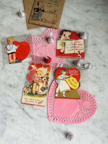 Picture of Vintage Valentines - treat lot Q