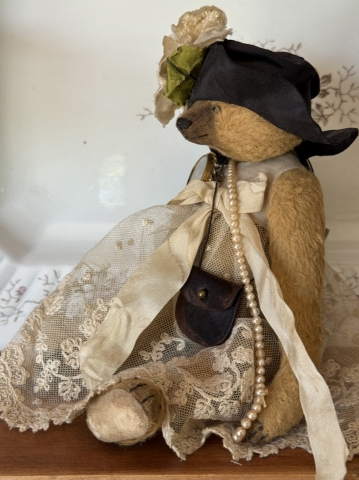 Picture of Elspeth - 8.5" -  ooak by Ingrid Schmid 