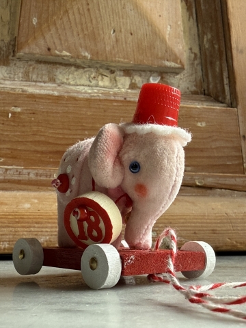 Picture of Emmy Pinks -  OOAK Wee Pulltoy - by Jody Battaglia 