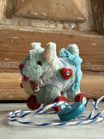 Picture of Princess Pup - OOAK Wee Pulltoy - by Jody Battaglia