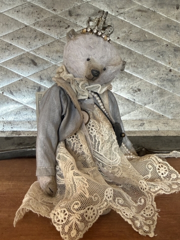 Picture of Princepesa 7" -  ooak Art Ted by Ingrid Schmid of Bears N' Co   