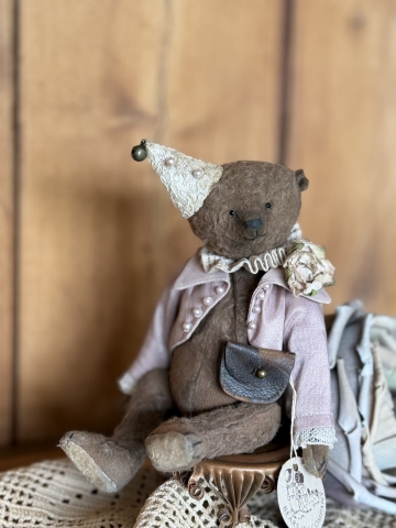 Picture of Leroy the Party Boy 7.5" - ooak Art Ted by Ingrid Schmid of Bears N' Co  