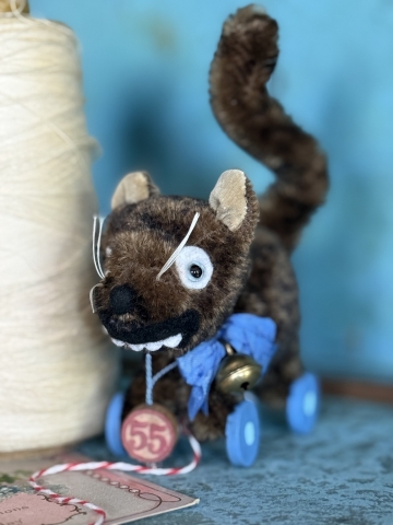Picture of LAST ONE! The Cheshire Cat – FunTown Wonderland Collection by Jody Battaglia 