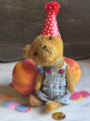 Picture of Little Charley - ooak Teddy by Jody Battaglia