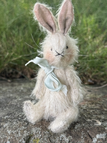 Picture of Topsy Bunny - ooak rabbit by Widdershin Bears 