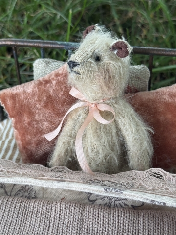 Picture of Small Cutie Pie Ted  - 3.75" ooak by Widdershin Bears 