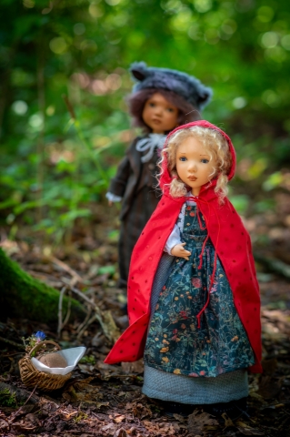 Picture of IN STOCK - EXCLUSIVE NEW - "Storyland's Red Riding Hood & The Not So Bad Wolf" - LE 4 Sets SPOONS Collection - TWO DOLLS 42cm/16.5" BJD by Zwergnase - Bonus